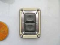 日野レンジャー冷蔵冷凍ウイング中型（4t）[写真33]