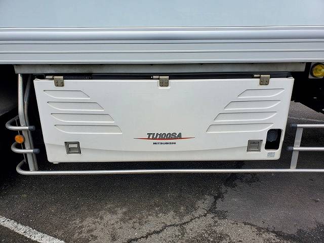 日野プロフィア冷凍車（冷蔵車）大型（10t）[写真10]