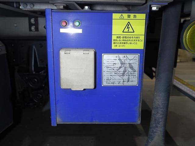 三菱ふそうキャンター冷凍車（冷蔵車）小型（2t・3t）[写真15]