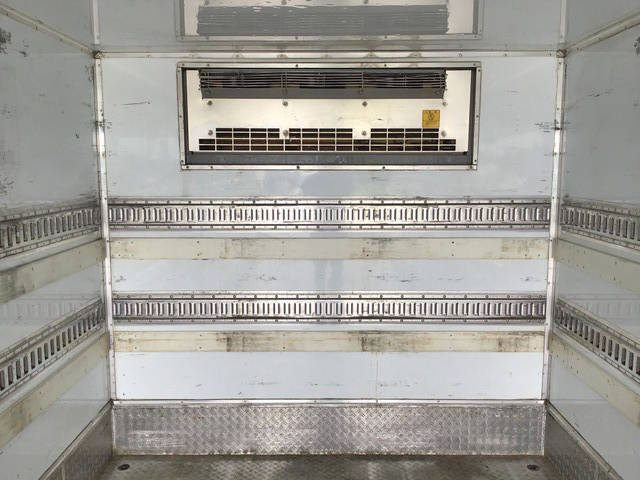 三菱ふそうファイター冷凍車（冷蔵車）中型（4t）[写真14]