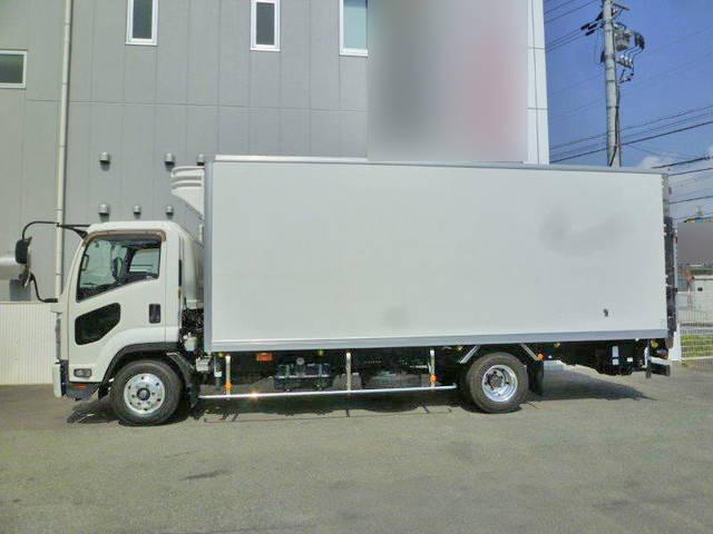 いすゞフォワード冷凍車（冷蔵車）中型（4t）[写真05]