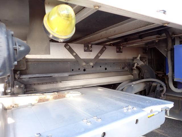 日野レンジャー冷凍車（冷蔵車）中型（4t）[写真16]