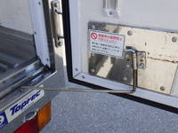 いすゞエルフ冷凍車（冷蔵車）小型（2t・3t）[写真24]