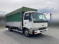 UDトラックスコンドル家畜運搬車中型（4t）[写真04]