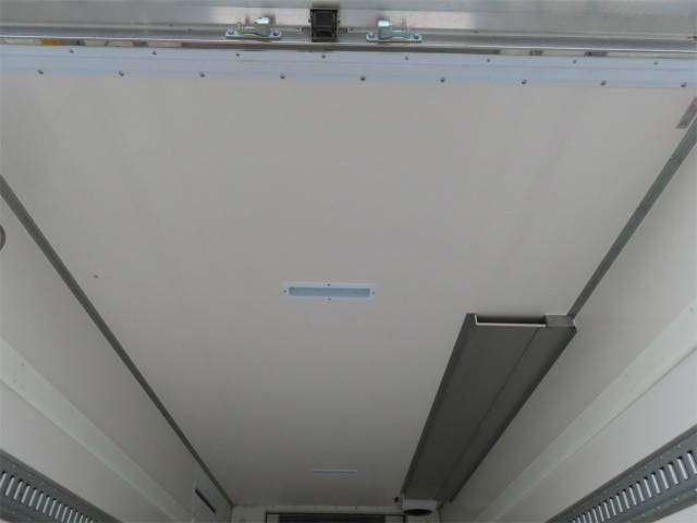 日野デュトロ冷凍車（冷蔵車）小型（2t・3t）[写真22]