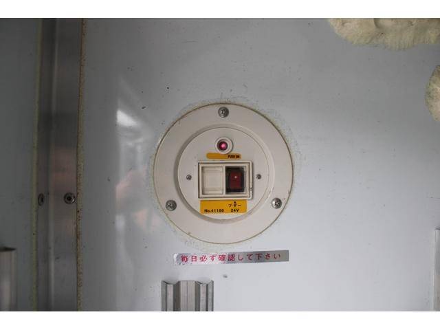 日野デュトロ冷凍車（冷蔵車）小型（2t・3t）[写真17]