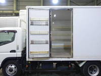 三菱ふそうキャンター冷凍車（冷蔵車）小型（2t・3t）[写真16]