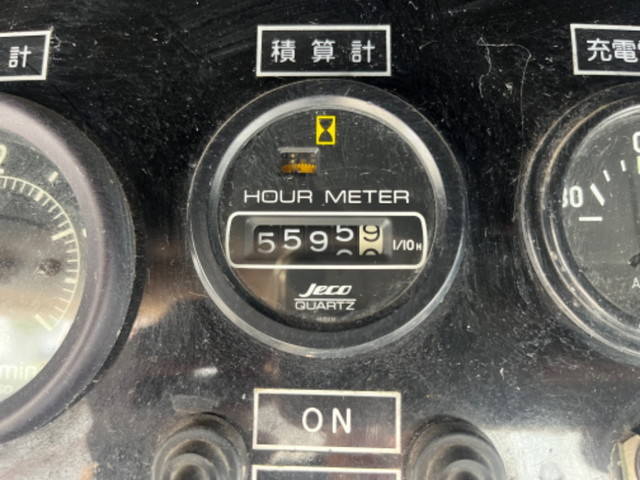 三菱ふそうキャンター高圧洗浄車小型（2t・3t）[写真15]