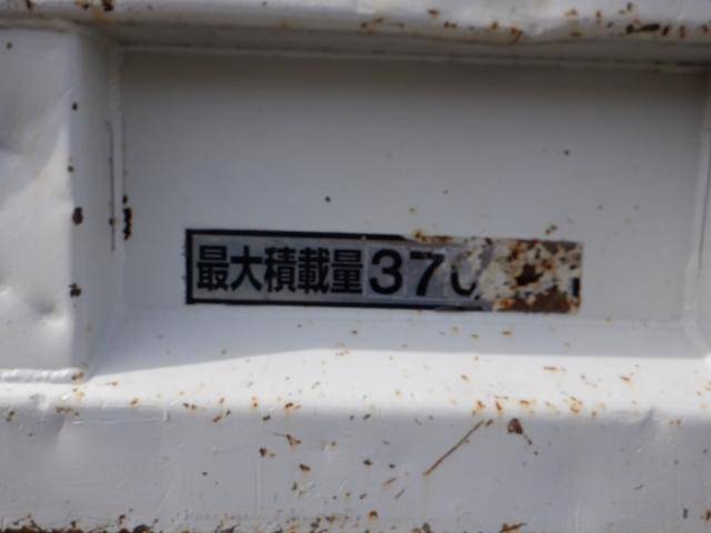日野レンジャーダンプ中型（4t）[写真09]