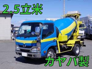 日野ミキサー車（コンクリートミキサー） 2016年(平成28年) TKG-XZU600E