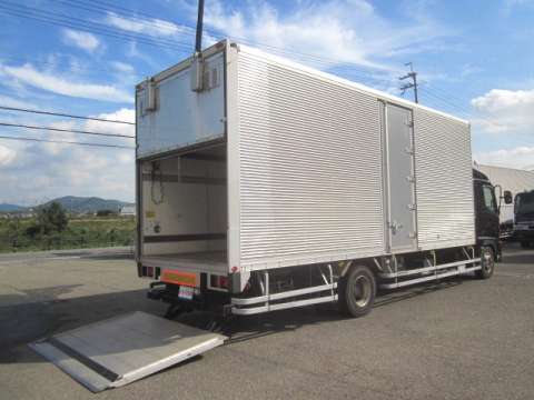 日野レンジャーアルミバン中型（4t）[写真02]