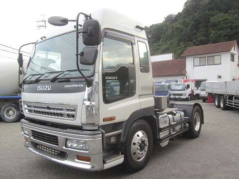 いすゞギガトレーラーヘッド（トラクターヘッド）大型（10t）KL-EXD52D3 [写真01]