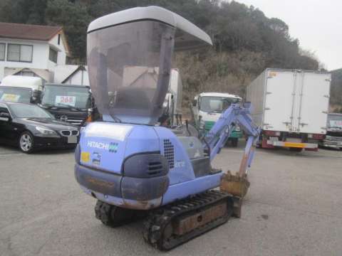 日立ミニユンボ（ミニバックホー）[写真02]