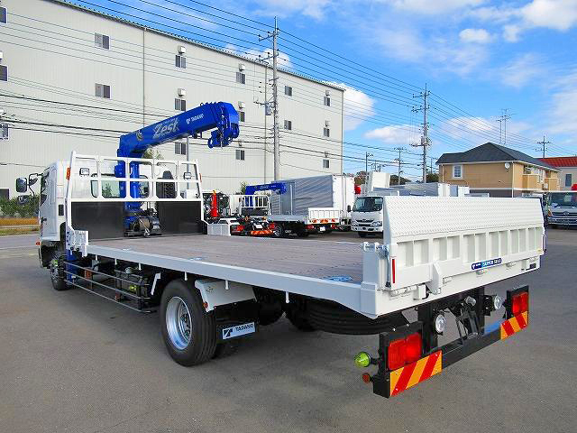 日野レンジャーセーフティクレーン4段増トン（6t・8t）[写真02]