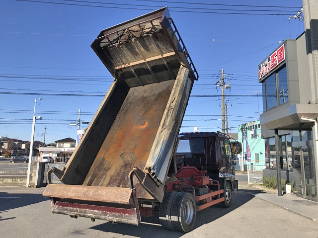 いすゞフォワードダンプ増トン（6t・8t）[写真02]