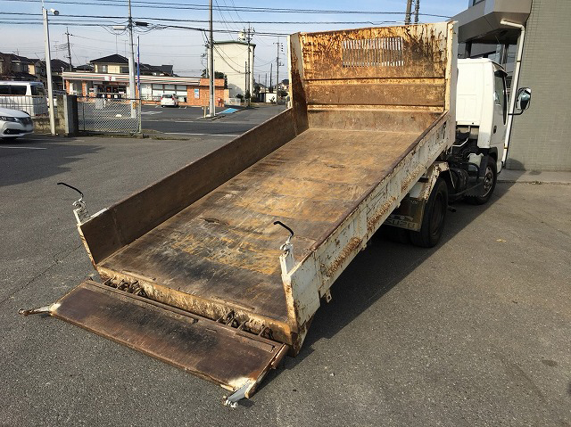 いすゞエルフローダーダンプ小型（2t・3t）[写真02]