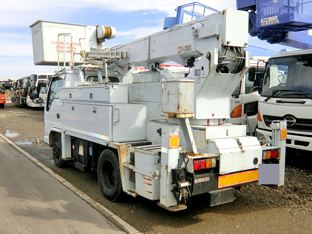 いすゞエルフ高所作業車小型（2t・3t）[写真02]