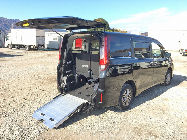 トヨタその他の車種福祉車両[写真02]