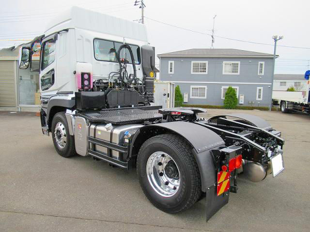 三菱ふそうスーパーグレートトレーラーヘッド（トラクターヘッド）大型（10t）[写真02]