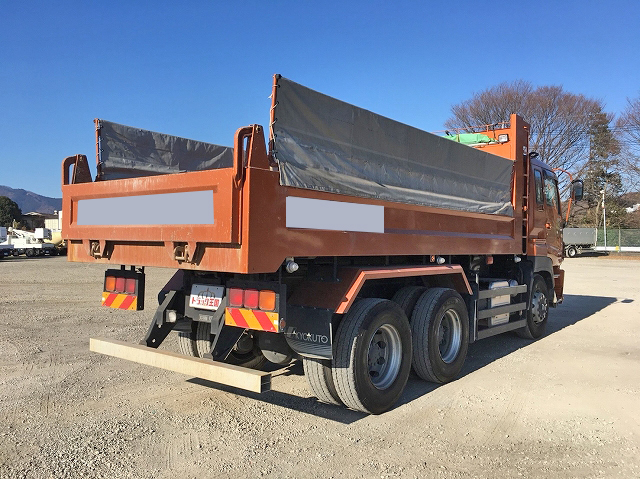 いすゞギガダンプ大型（10t）[写真02]