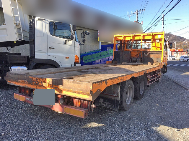 UDトラックスコンドルセーフティローダー増トン（6t・8t）[写真02]