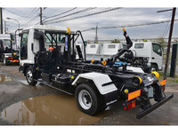 いすゞフォワードアームロール中型（4t）[写真02]