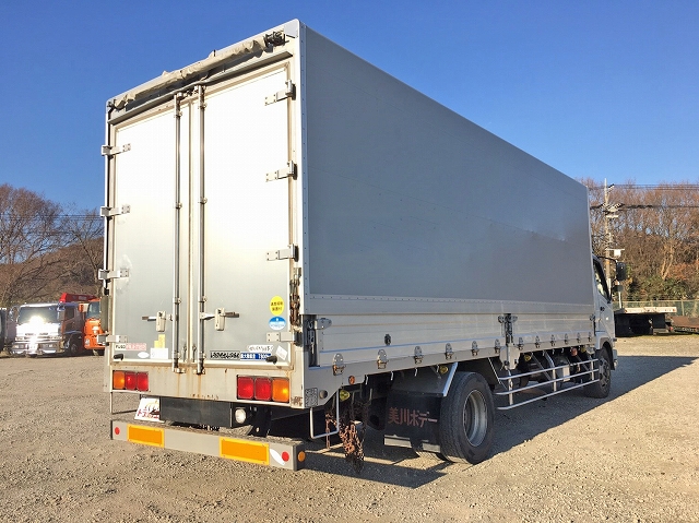 三菱ふそうファイター幌ウイング増トン（6t・8t）[写真02]