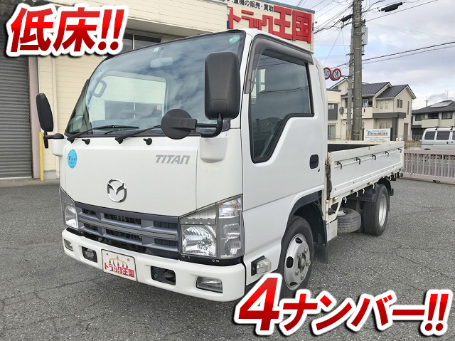 マツダタイタン平ボディ小型（2t・3t）[写真01]