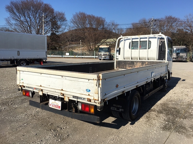 いすゞエルフ平ボディ小型（2t・3t）[写真02]