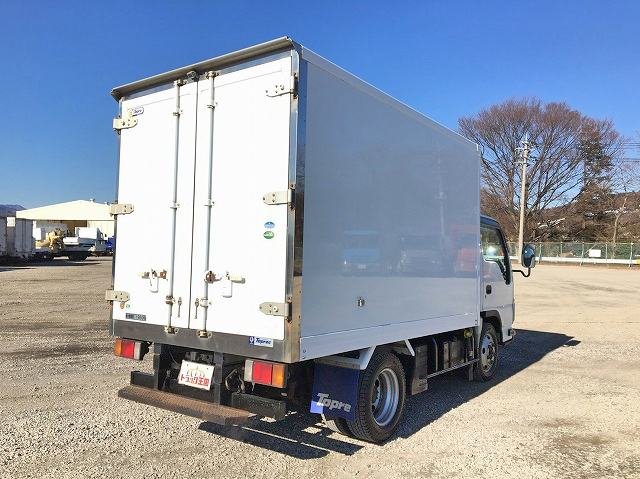 いすゞエルフ冷凍車（冷蔵車）小型（2t・3t）[写真02]