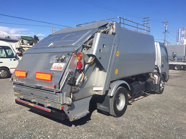 日野デュトロパッカー車（塵芥車）小型（2t・3t）[写真02]