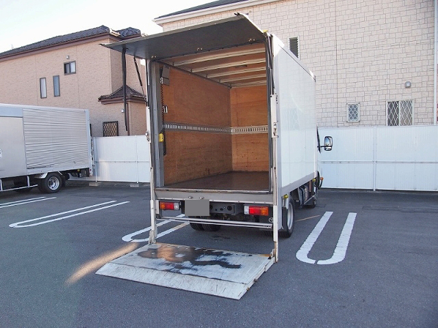 トヨタトヨエースパネルバン小型（2t・3t）[写真02]