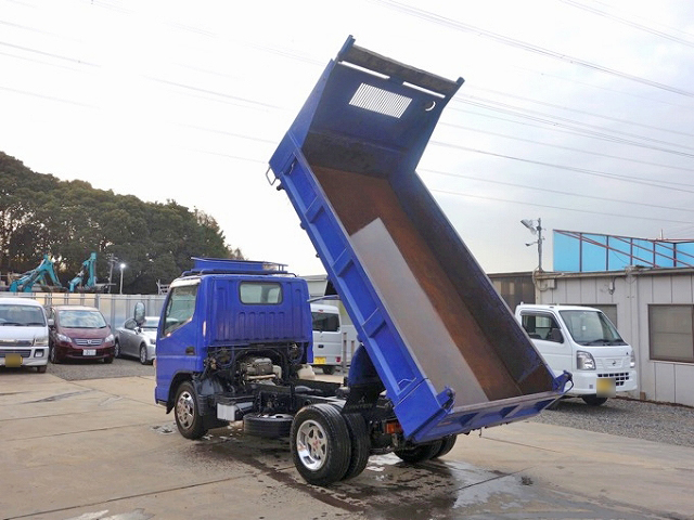 三菱ふそうキャンターダンプ小型（2t・3t）[写真02]