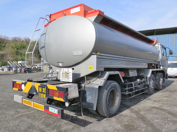 UDトラックスビッグサムタンク車（タンクローリー）大型（10t）[写真02]