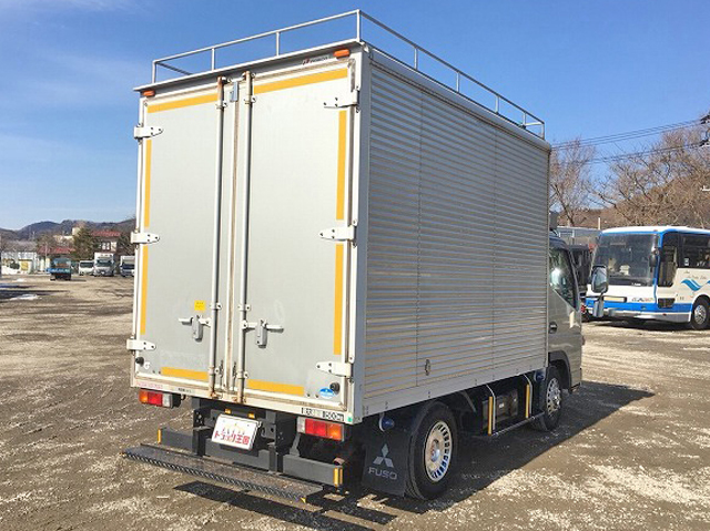 三菱ふそうキャンターガッツアルミバン小型（2t・3t）[写真02]