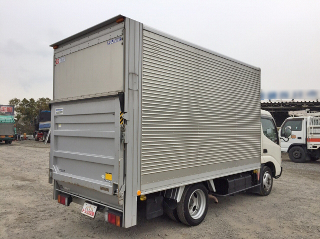 トヨタダイナアルミバン小型（2t・3t）[写真02]