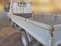 三菱ふそうキャンター平ボディ小型（2t・3t）[写真02]