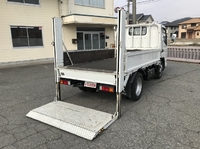 三菱ふそうキャンター平ボディ小型（2t・3t）[写真02]