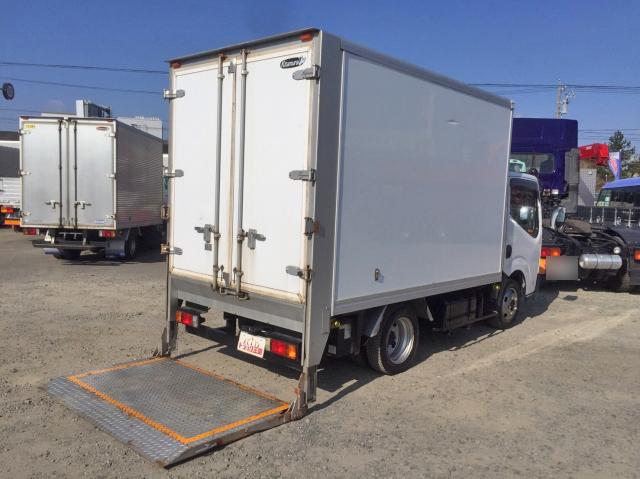 日産アトラスパネルバン小型（2t・3t）[写真02]