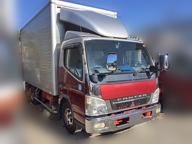 三菱ふそうキャンターアルミバン小型（2t・3t）[写真02]