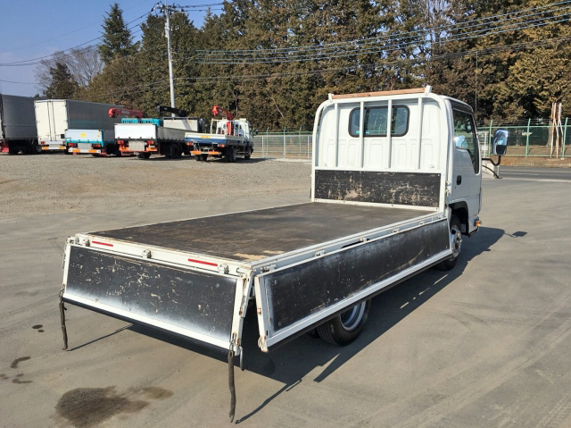 いすゞエルフ平ボディ小型（2t・3t）[写真02]