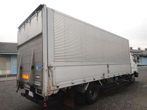 三菱ふそうファイターアルミウイング増トン（6t・8t）[写真02]