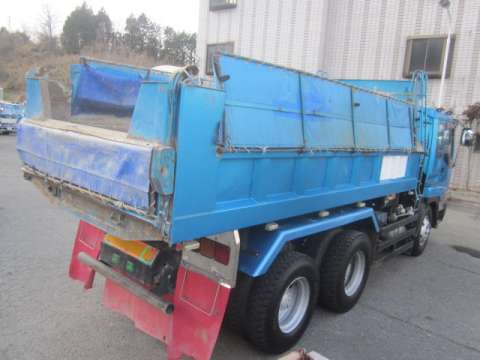 いすゞギガダンプ大型（10t）[写真02]