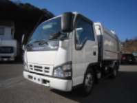 いすゞエルフパッカー車（塵芥車）小型（2t・3t）[写真01]