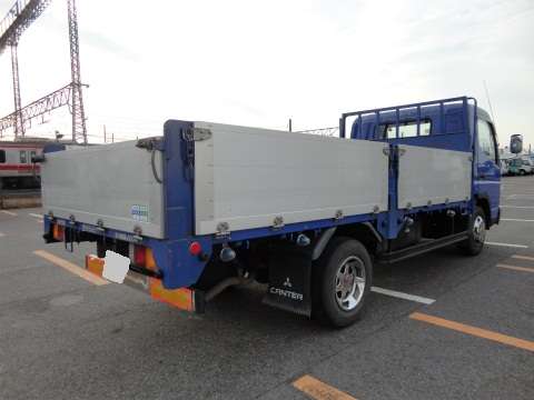 三菱ふそうキャンターアルミブロック小型（2t・3t）[写真02]
