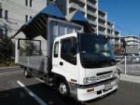 いすゞフォワードアルミウイング中型（4t）[写真01]