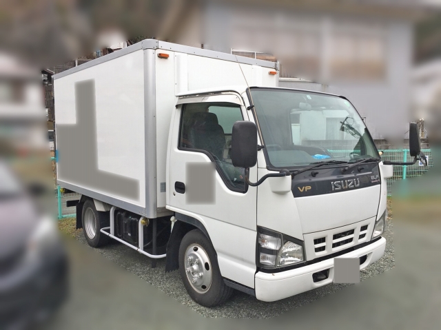 いすゞエルフ冷凍車（冷蔵車）小型（2t・3t）[写真02]