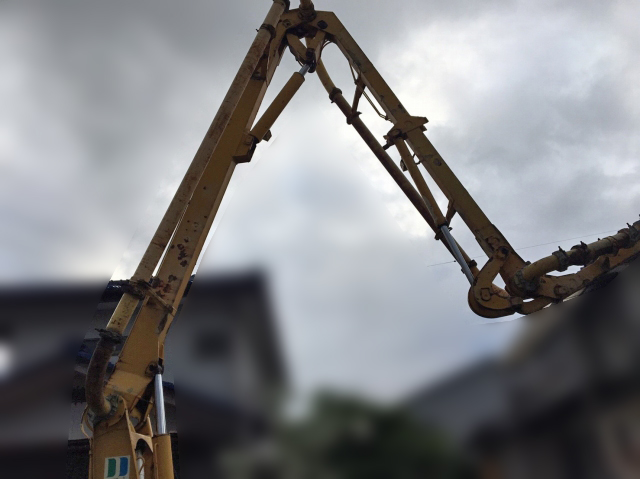 いすゞエルフコンクリートポンプ車小型（2t・3t）[写真02]