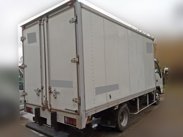 いすゞエルフパネルバン小型（2t・3t）[写真02]