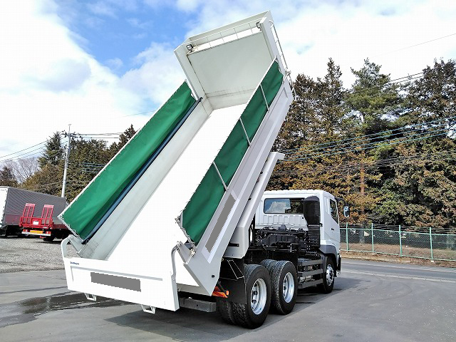 三菱ふそうスーパーグレートダンプ大型（10t）[写真02]
